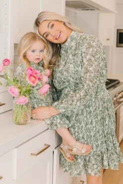 Brynley Dress In Green - FINAL SALE -CINZ Clothing Shop BrynleyGreen MothersDay SS23 03 977071