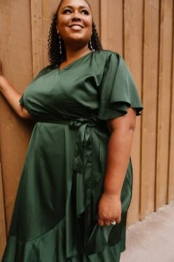 Maggie Dress In Emerald -CINZ Clothing Shop MaggieEmerald QuietMeadows F23 5 476293