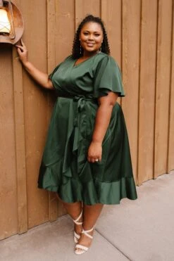 Maggie Dress In Emerald -CINZ Clothing Shop MaggieEmerald QuietMeadows F23 6 295986