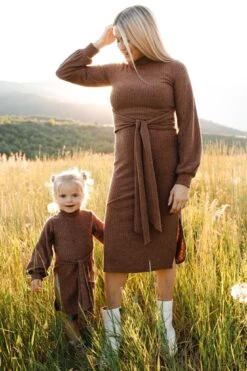 Mini Jensen Dress In Mocha - FINAL SALE -CINZ Clothing Shop WEB JensenDress FW23 LindsayArnold 42 896636