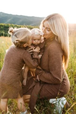 Mini Jensen Dress In Mocha - FINAL SALE -CINZ Clothing Shop WEB JensenDress FW23 LindsayArnold 48